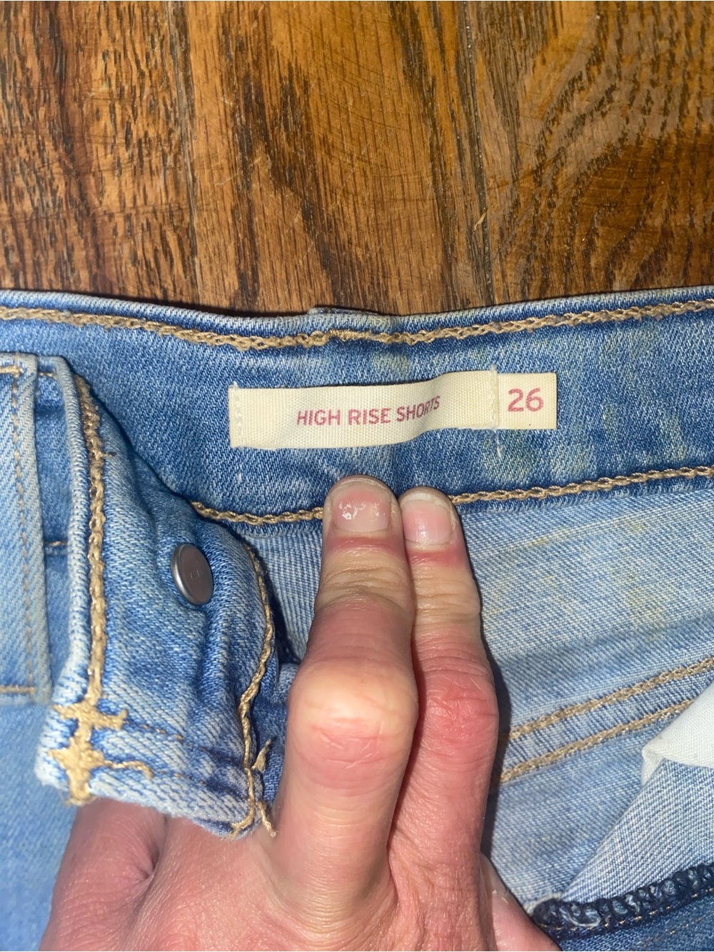 Levi Stretch Jean Shorts - Picture 2 of 3